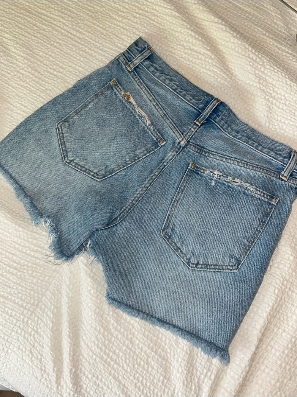 Abercrombie & Fitch Light Blue Distressed Denim Shorts - Picture 5 of 8